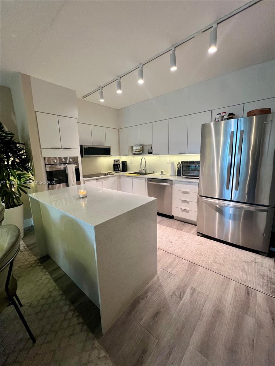 19390 Collins Avenue 303, Sunny Isles Beach, FL 33160 photo 5