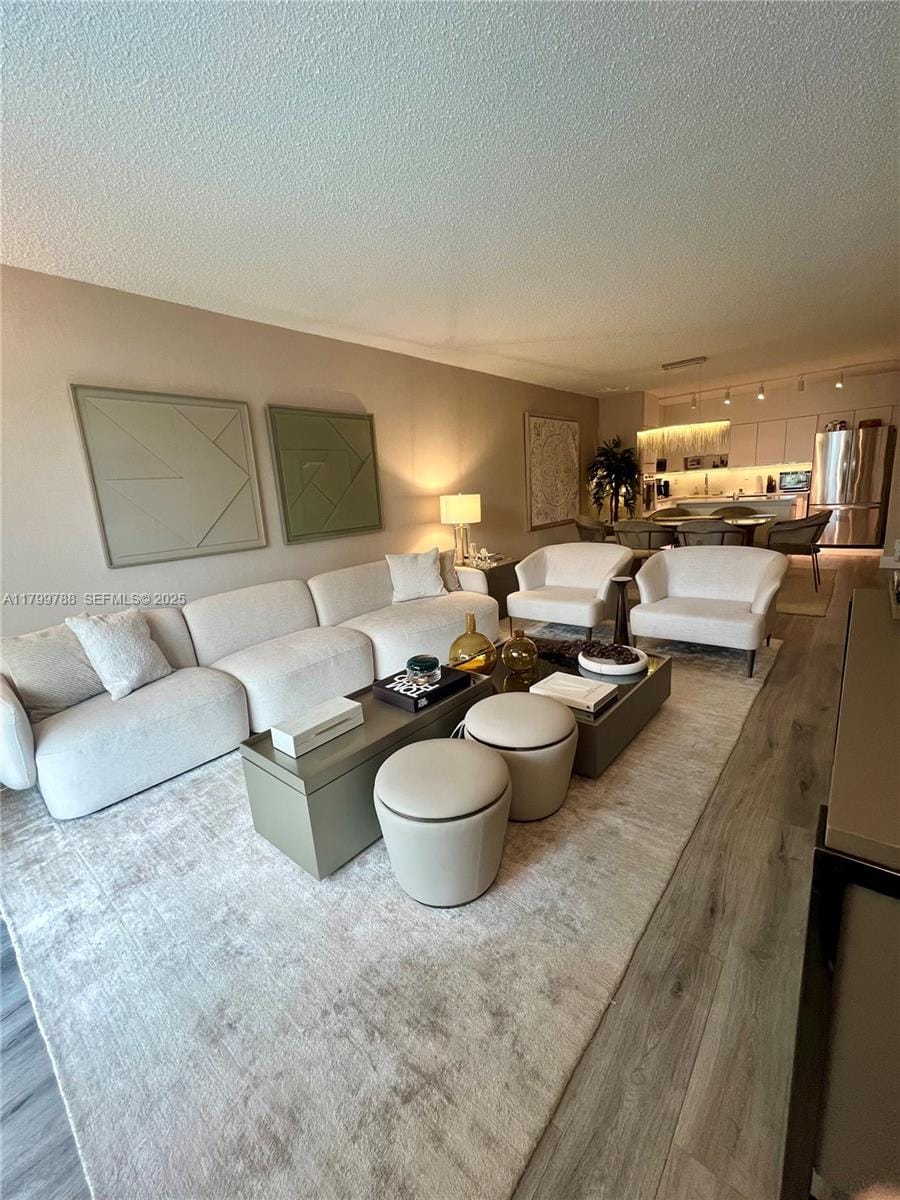 19390 Collins Avenue 303, Sunny Isles Beach, FL 33160 photo 9