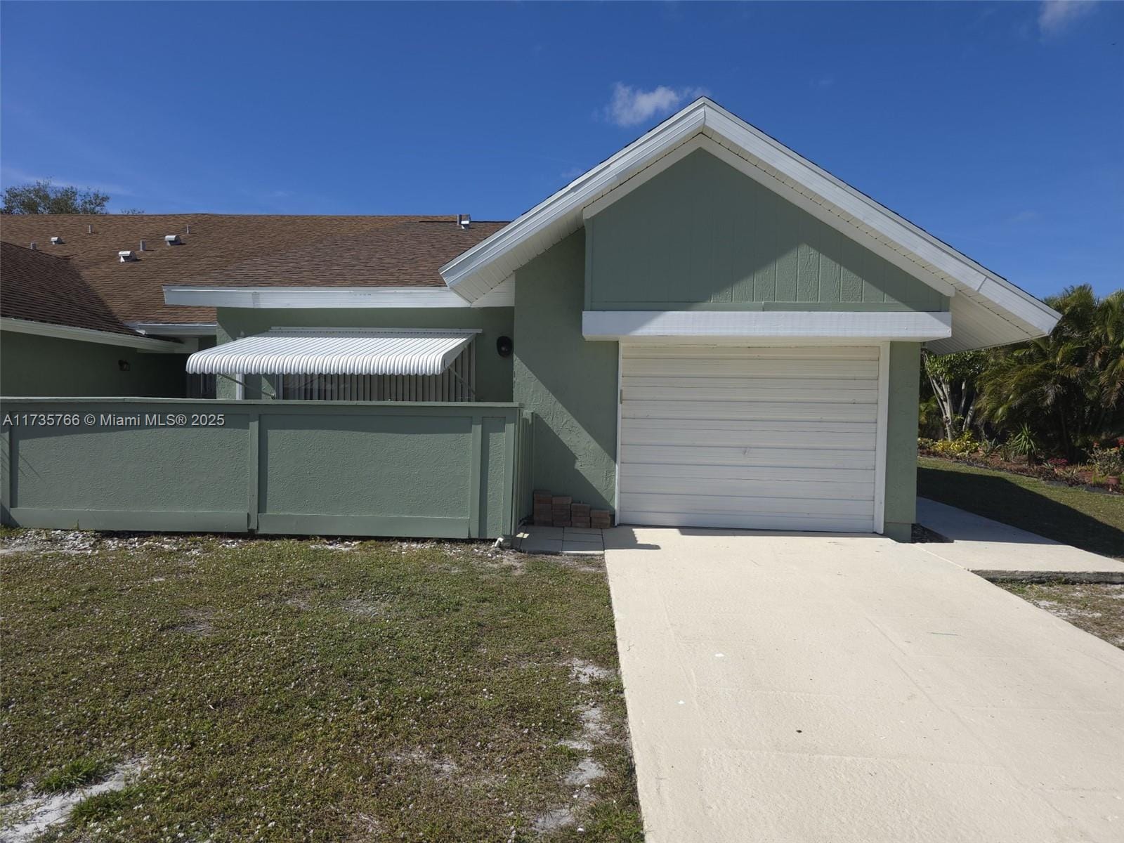 1407 SE Larkwood Circle, Port St. Lucie, FL 34952