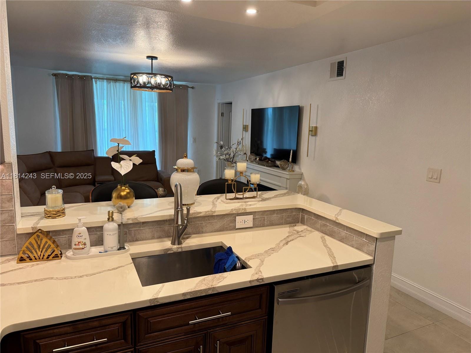 7100 NW 17th Street 404, Plantation, FL 33313 photo 8