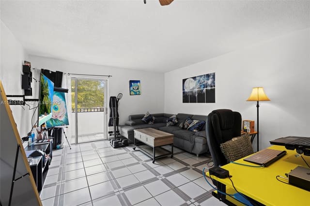 2498 SW 17th Avenue 4311, sold in Grove Gardens, Miami, FL