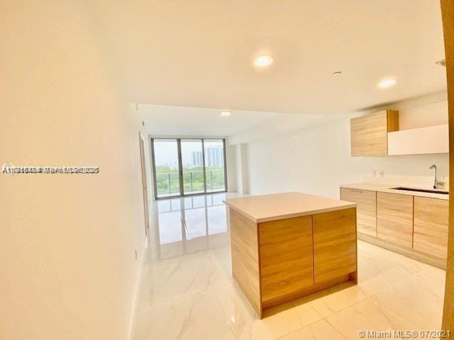 16385 Biscayne Boulevard 702 — photo 9