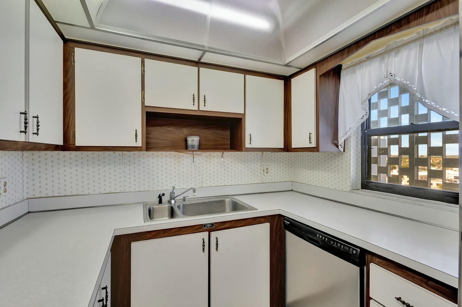 336 Golfview Road Ph #15, North Palm Beach, FL 33408 photo 12