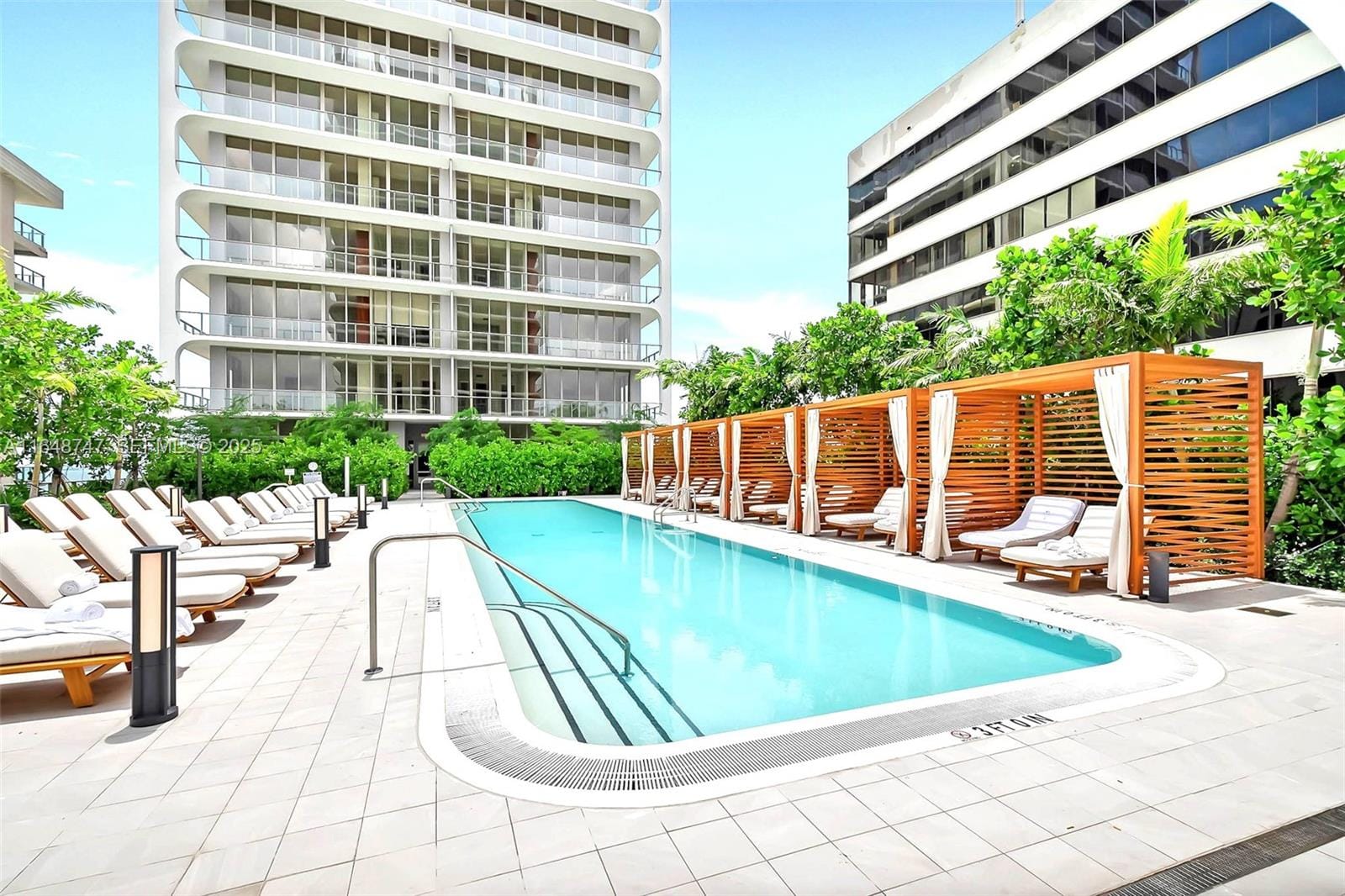 2678 Tigertail Avenue 1905, Miami, FL 33133 photo 22