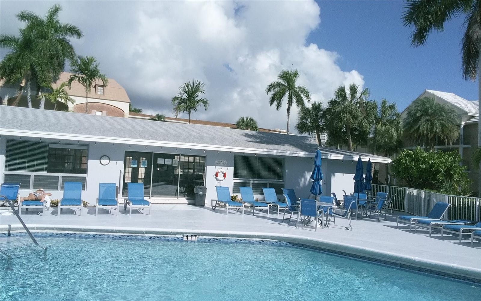 465 Paradise Isle Boulevard 207 — photo 2