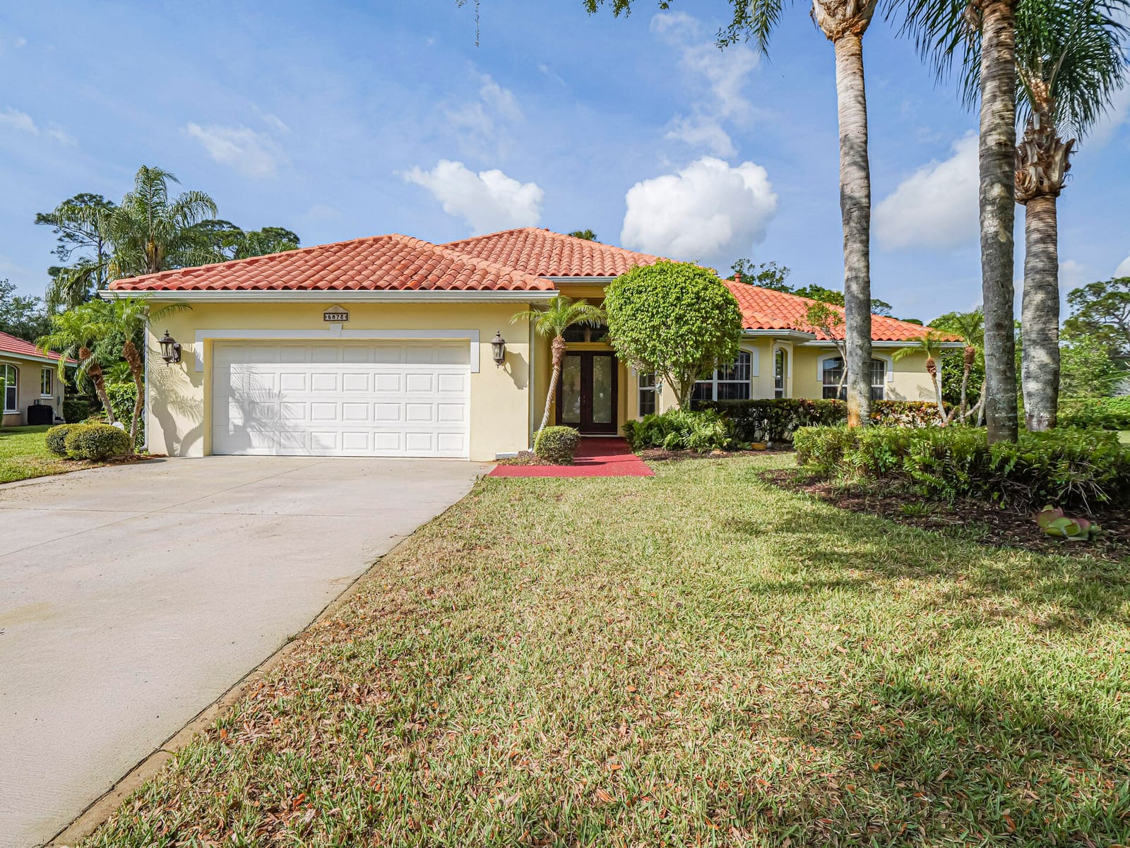 5873 Pine Ridge Circle — photo 2