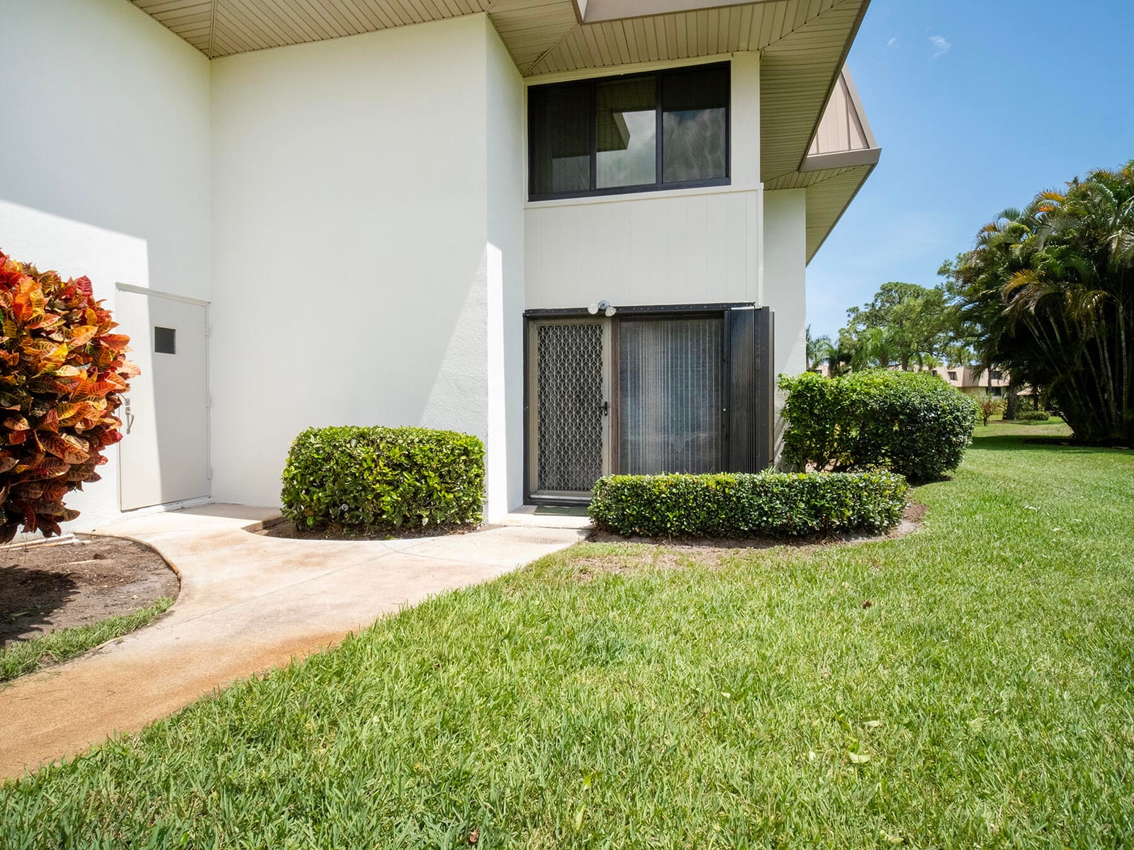 1800 SE St. Lucie Boulevard 12-102, Stuart, FL 34996 photo 2