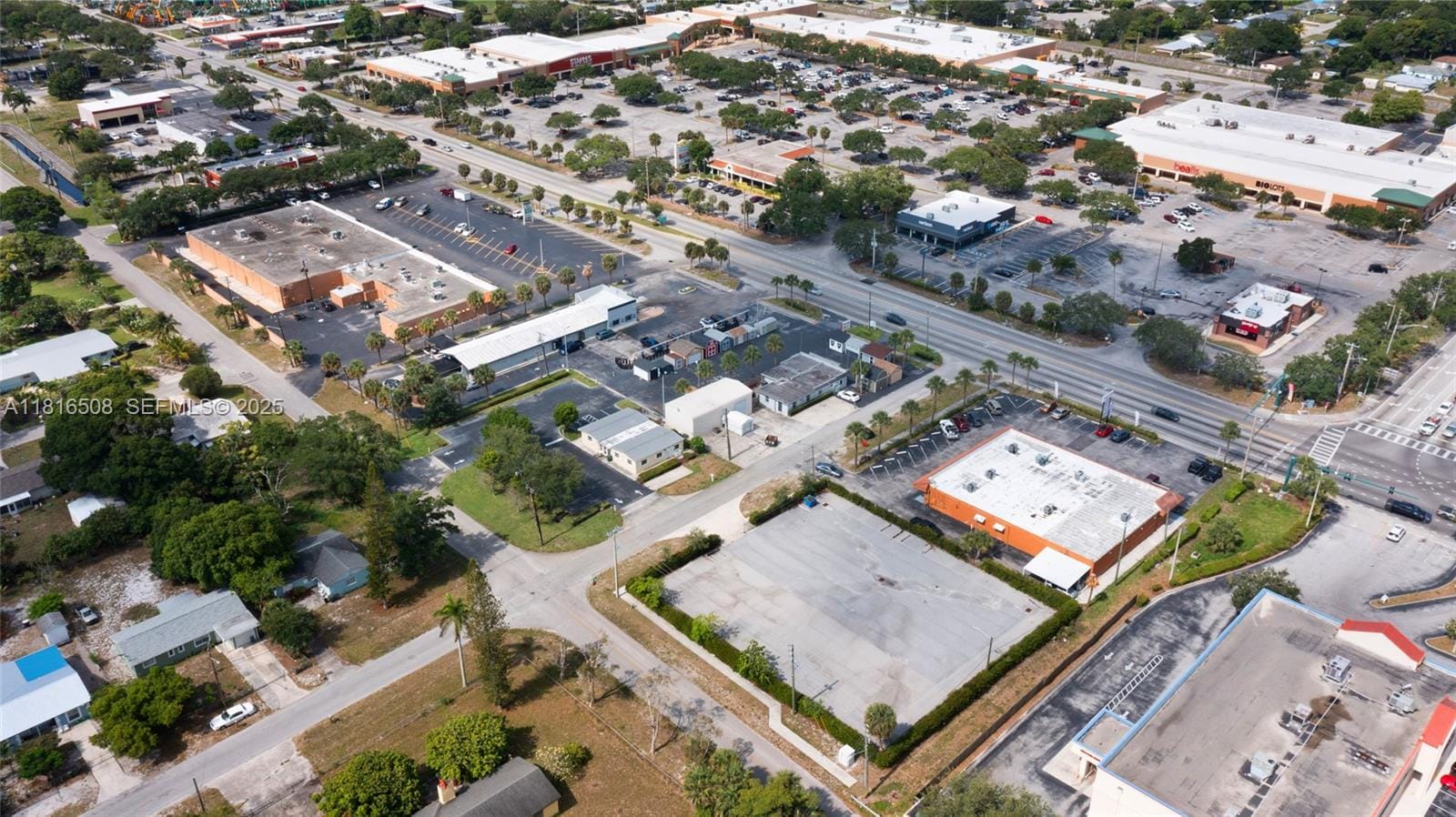 2402 S Us Highway 1 — photo 7