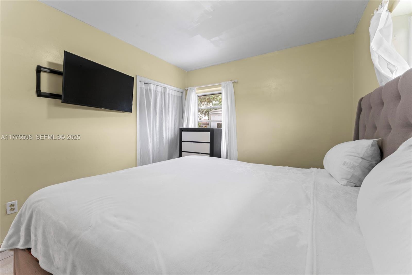 1121 Salih Street, Opa-Locka, FL 33054 photo 21