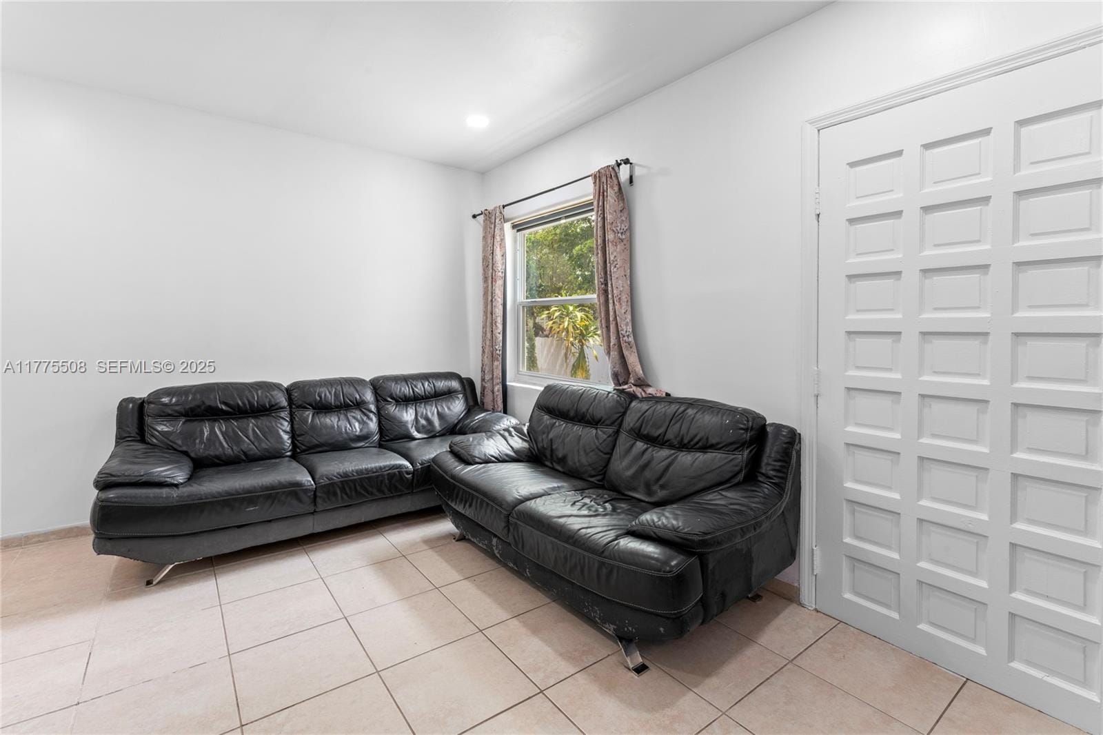 1121 Salih Street, Opa-Locka, FL 33054 photo 8