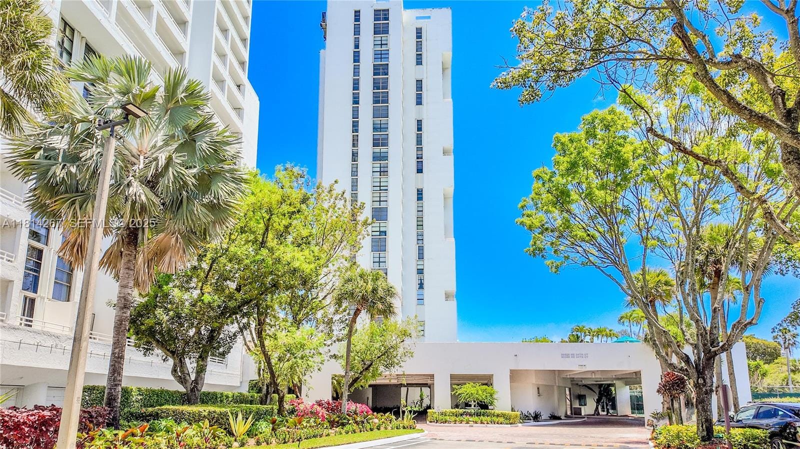 20355 NE 34th Court 325, Aventura, FL 33180 photo 14