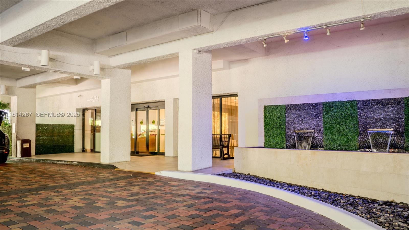 20355 NE 34th Court 325, Aventura, FL 33180 photo 15