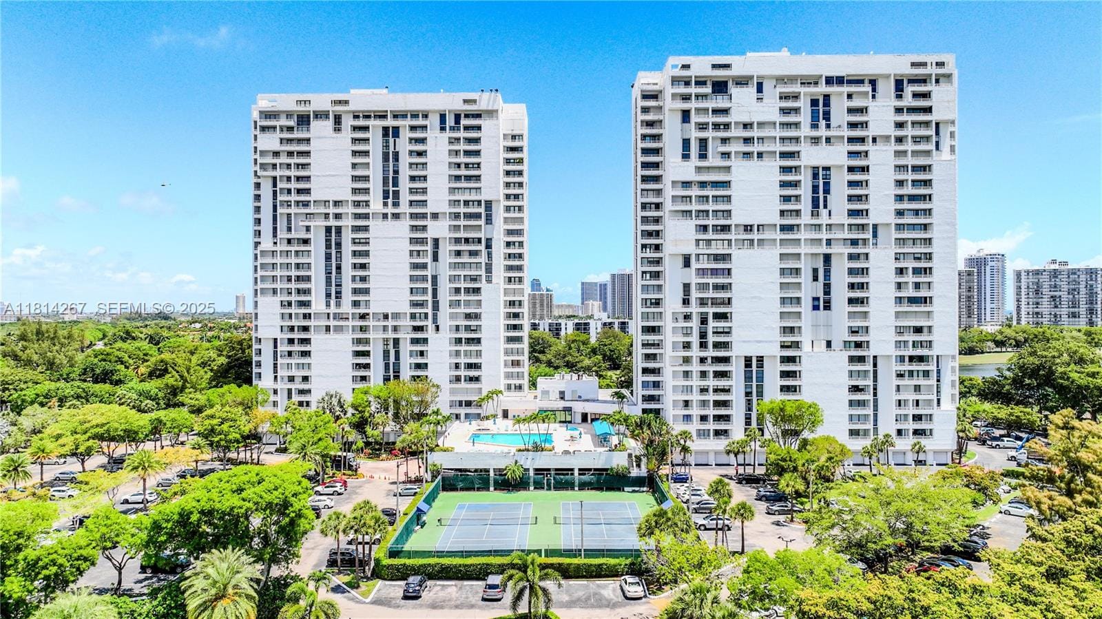 20355 NE 34th Court 325, Aventura, FL 33180 photo 26