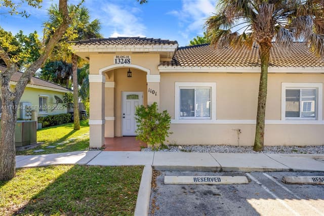 13248 Old Biscayne Drive 1101, sold in Old Biscayne Villas Condo, Homestead, FL