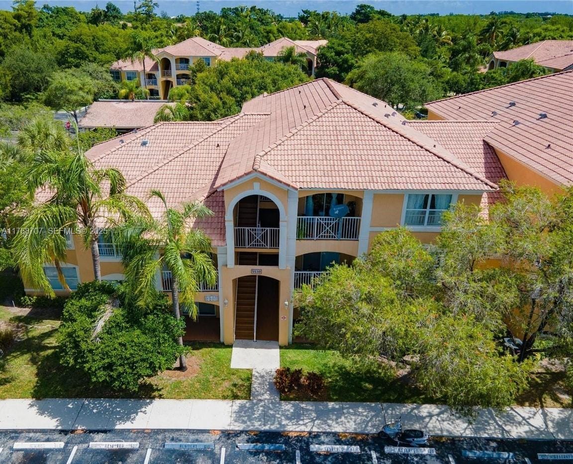 5530 NW 61st Street 303, Coconut Creek, FL 33073 photo 2
