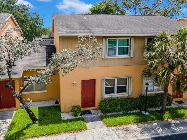 7329 W Sunrise Boulevard 7329, Plantation, FL 33313