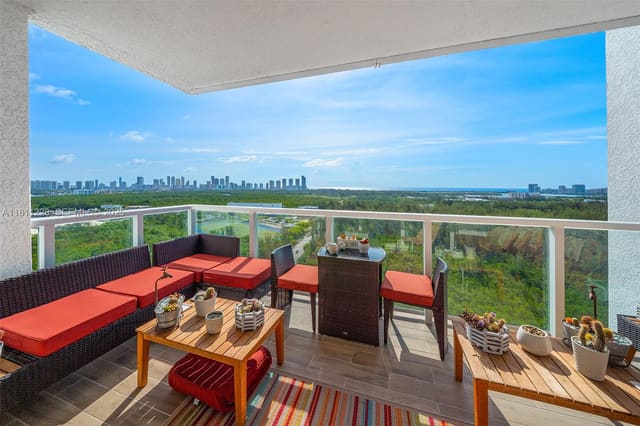 15051 Royal Oaks Lane 2101, North Miami, FL 33181