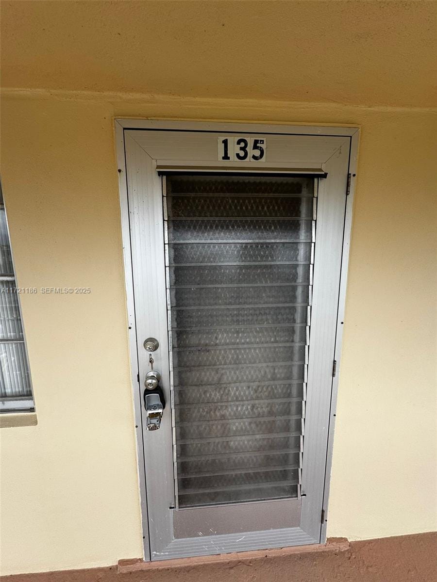 135 Berkshire F, West Palm Beach, FL 33417