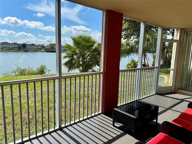 1750 NE 191st Street 1294, sold in Jade Winds Group-Daisy Ga, Miami, FL