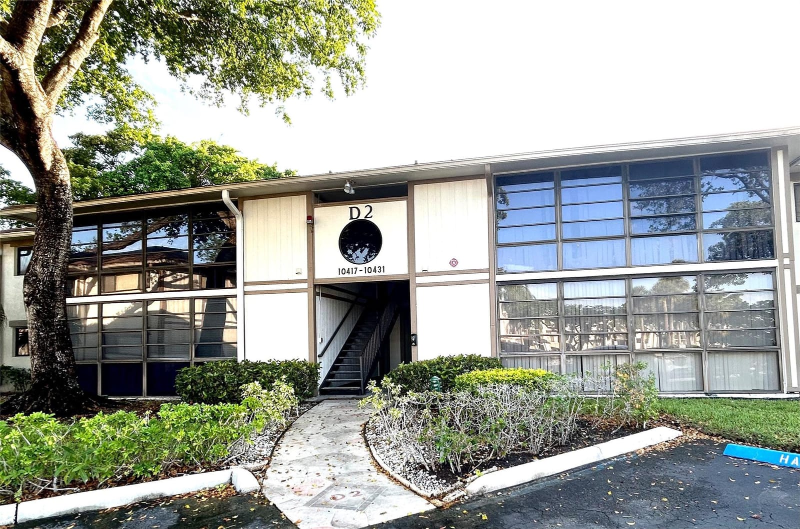 10429 E Clairmont Circle 108, Tamarac, FL 33321 photo 12