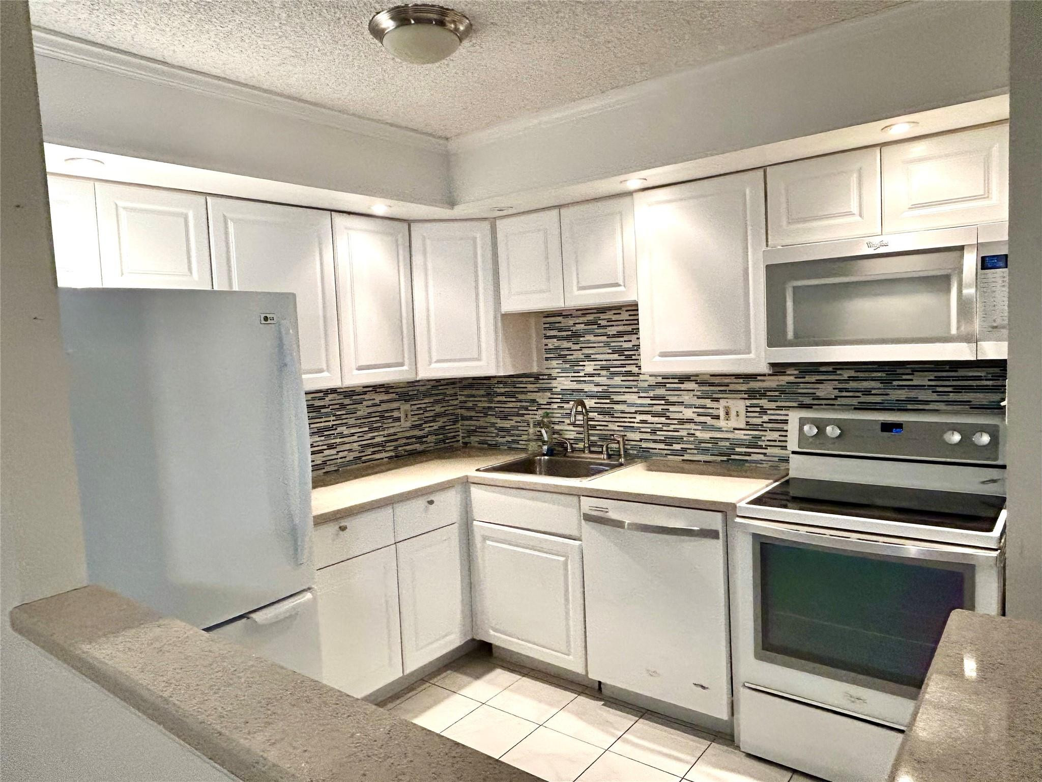 10429 E Clairmont Circle 108, Tamarac, FL 33321, Tamarac