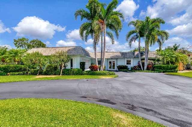 3913 Sherwood Boulevard, Delray Beach, FL 33445