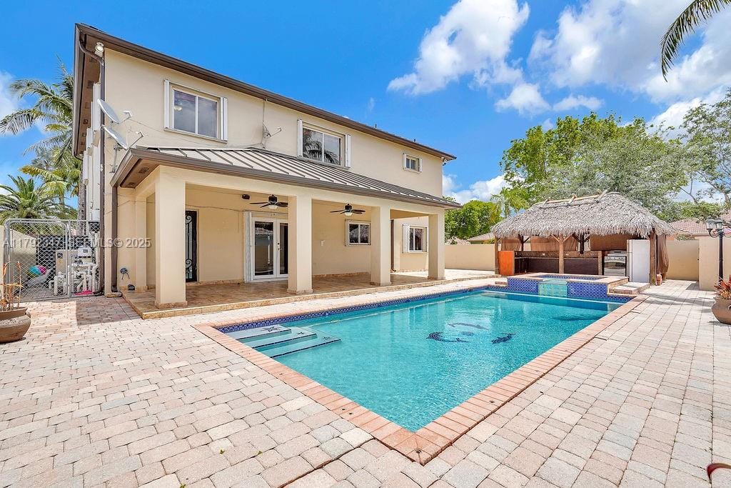16732 NW 89th Place, Miami Lakes, FL 33018 photo 5