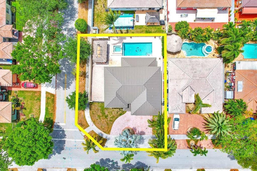 16732 NW 89th Place, Miami Lakes, FL 33018 photo 6