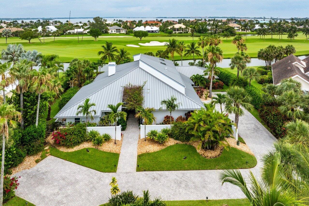 2150 SE Golfview Lane, Stuart, FL 34996 photo 3
