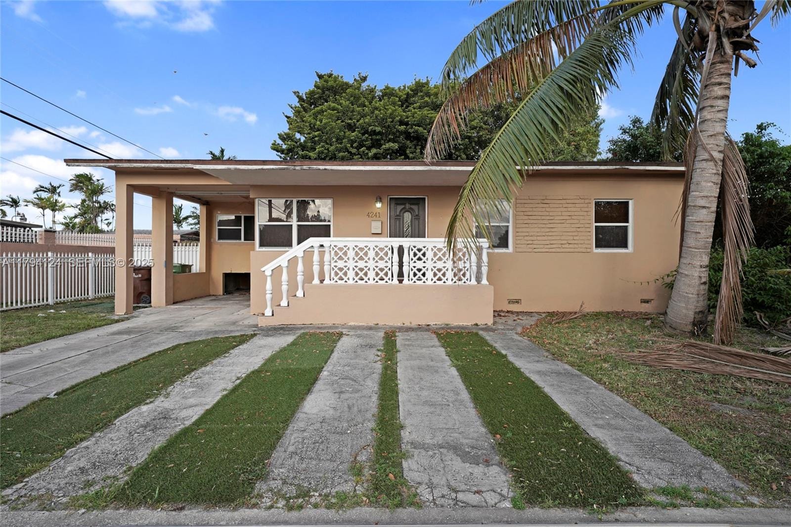 4241 W 1st Avenue, Hialeah, FL 33012 photo 2