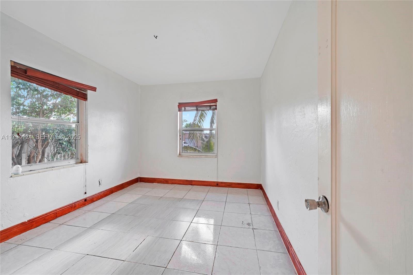 4241 W 1st Avenue, Hialeah, FL 33012 photo 14