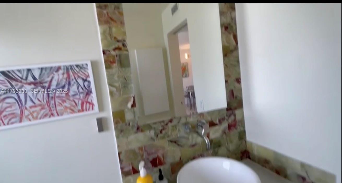 1881 Washington Avenue 8C, Miami Beach, FL 33139 photo 8