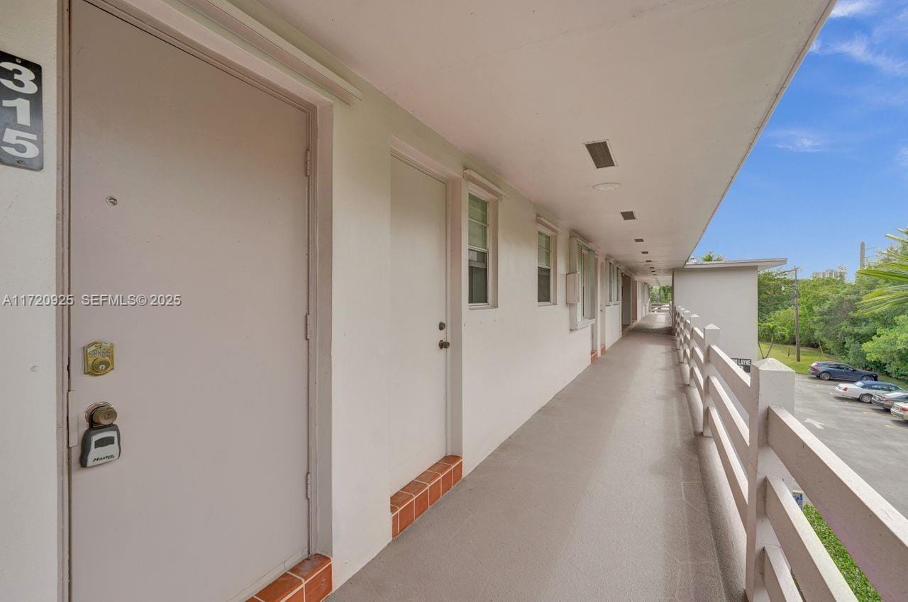 700 Layne Boulevard 315, Hallandale Beach, FL 33009 photo 13