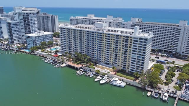 5600 Collins Avenue 10E, Miami Beach, FL 33140