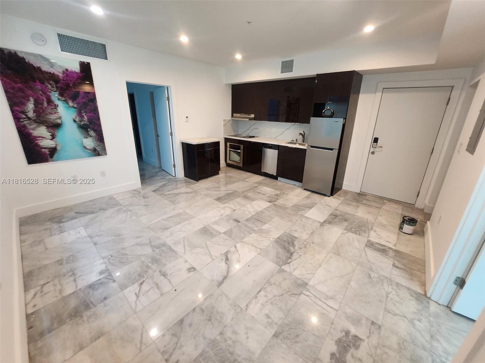 1560 Drexel Avenue, Miami Beach, FL 33139 photo 5