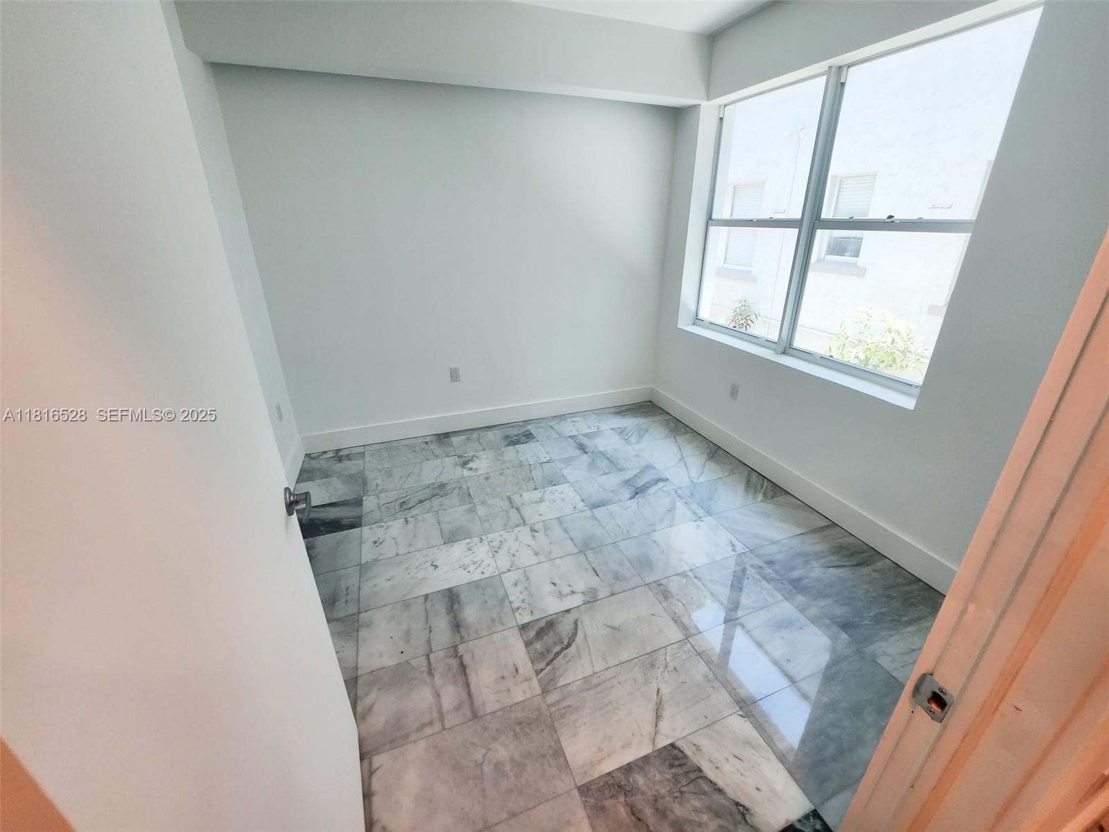1560 Drexel Avenue, Miami Beach, FL 33139 photo 6