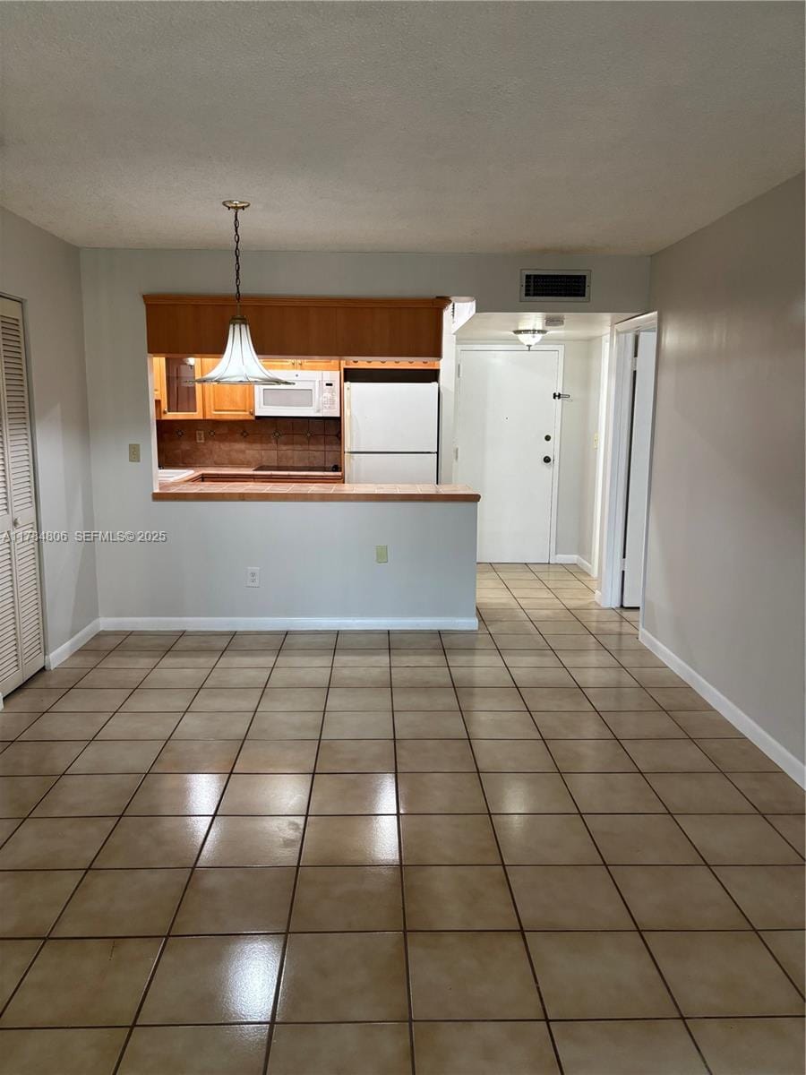 995 SW 84th Avenue 209 — photo 2