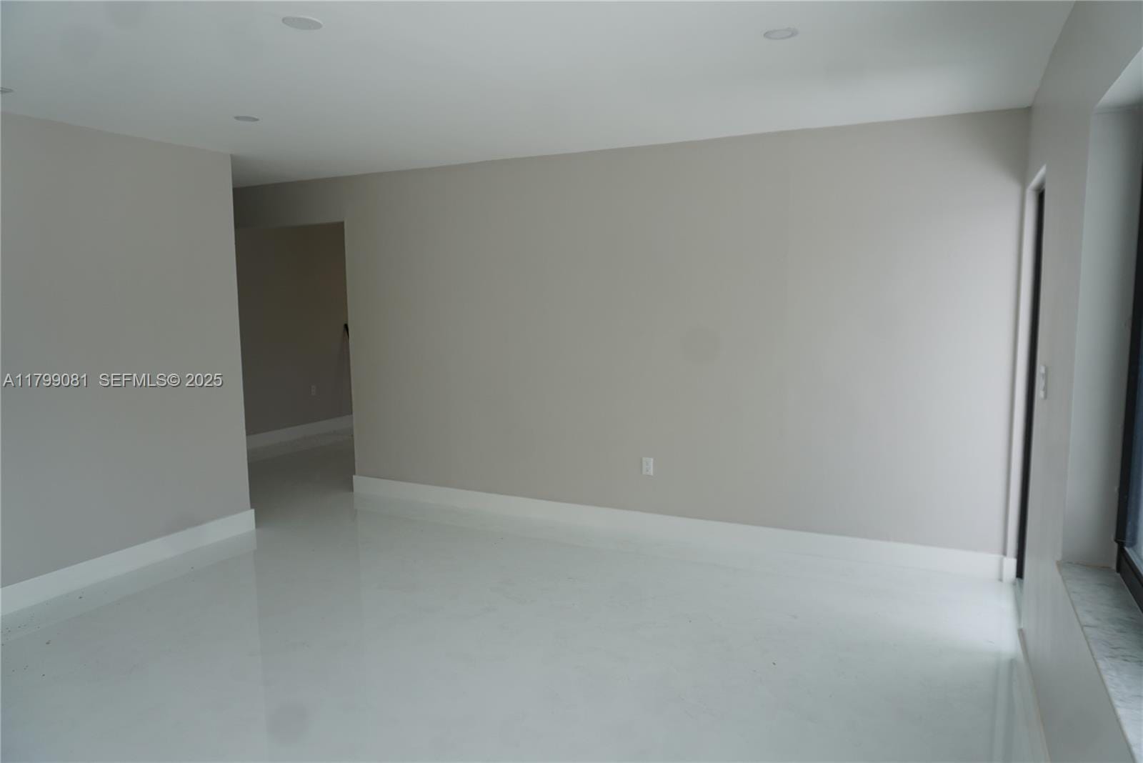 621 E 55th Street, Hialeah, FL 33013 photo 6
