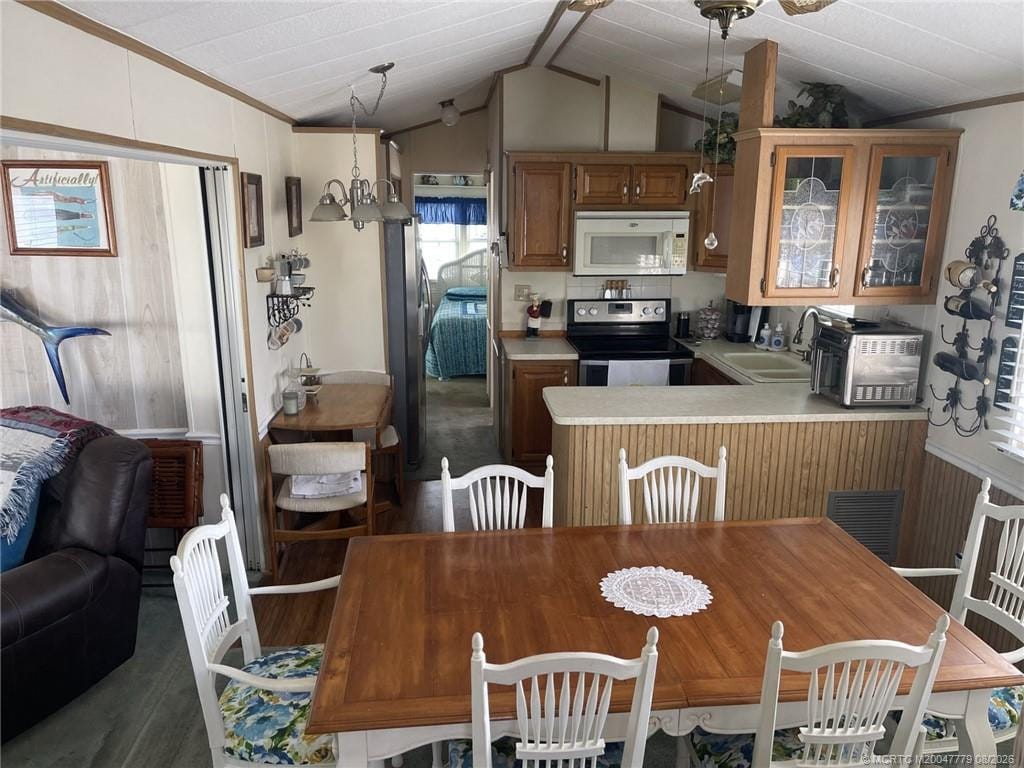 691 Nettles Boulevard — photo 10