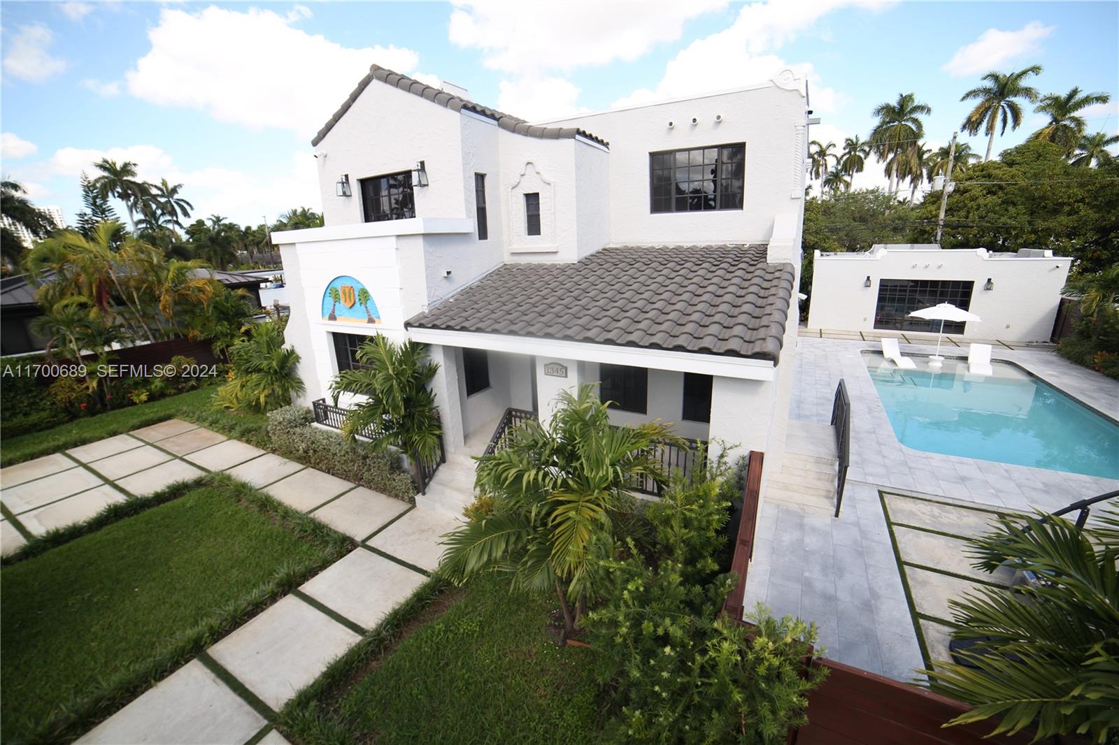 1345 Hollywood Boulevard, Hollywood, FL 33019 photo 2