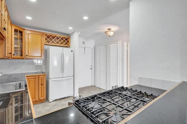 8650 SW 67th Avenue 1022, Pinecrest, FL 33156