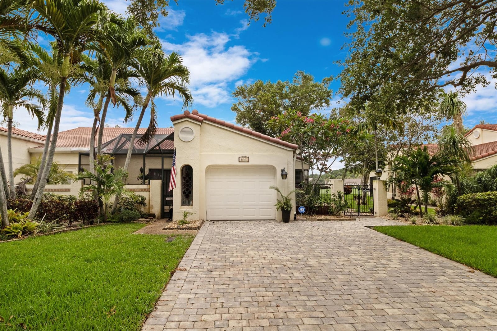 654 Dc Emerald Way, Deerfield Beach, FL 33442