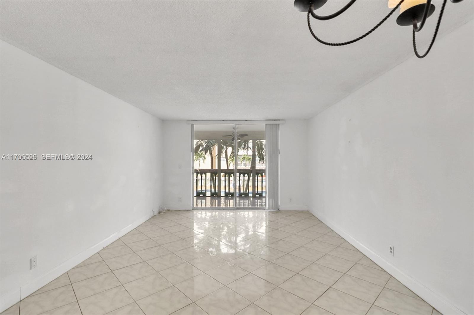 421 NE 14th Avenue 203, Hallandale Beach, FL 33009 photo 18