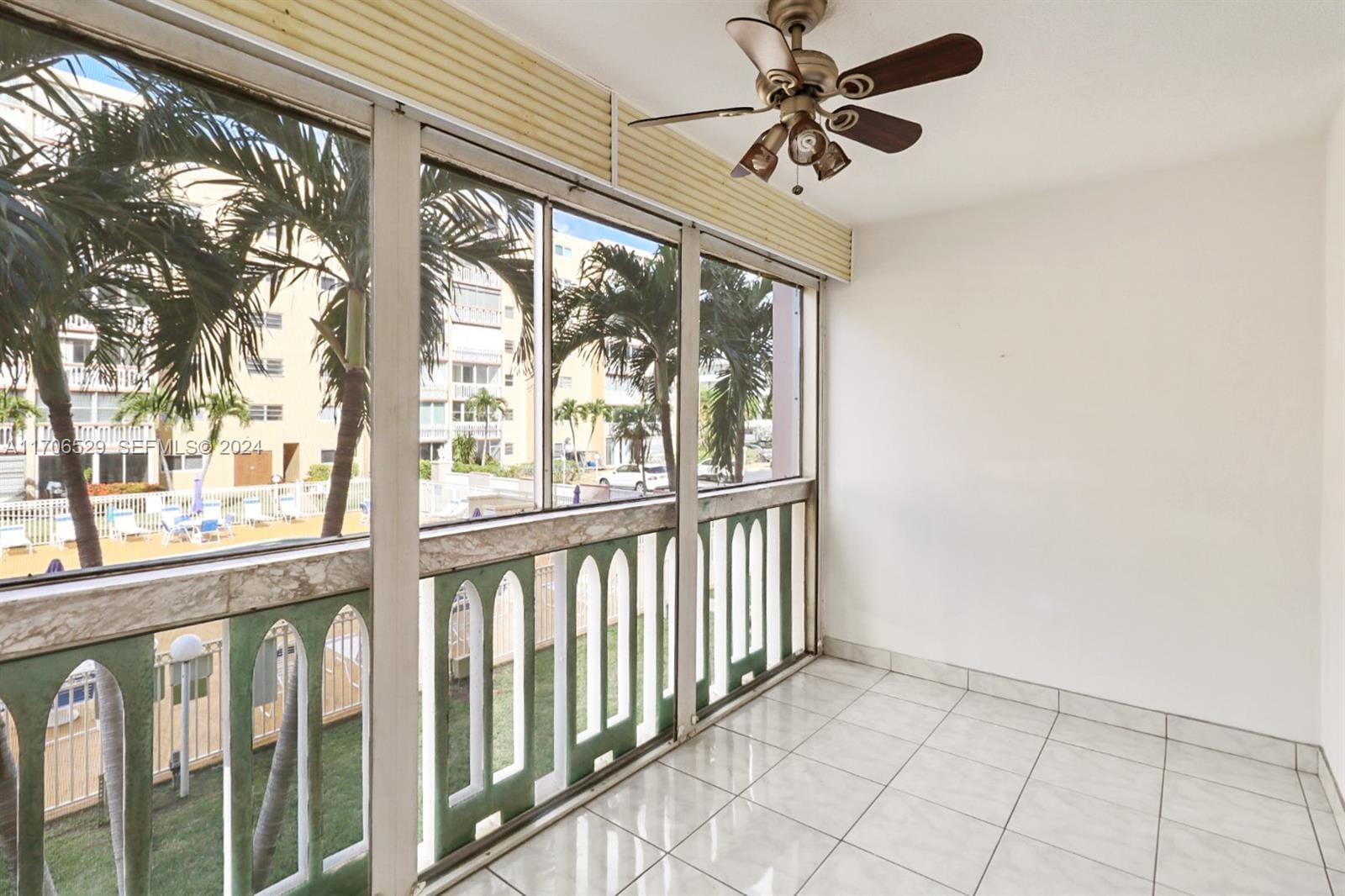 421 NE 14th Avenue 203, Hallandale Beach, FL 33009 photo 23
