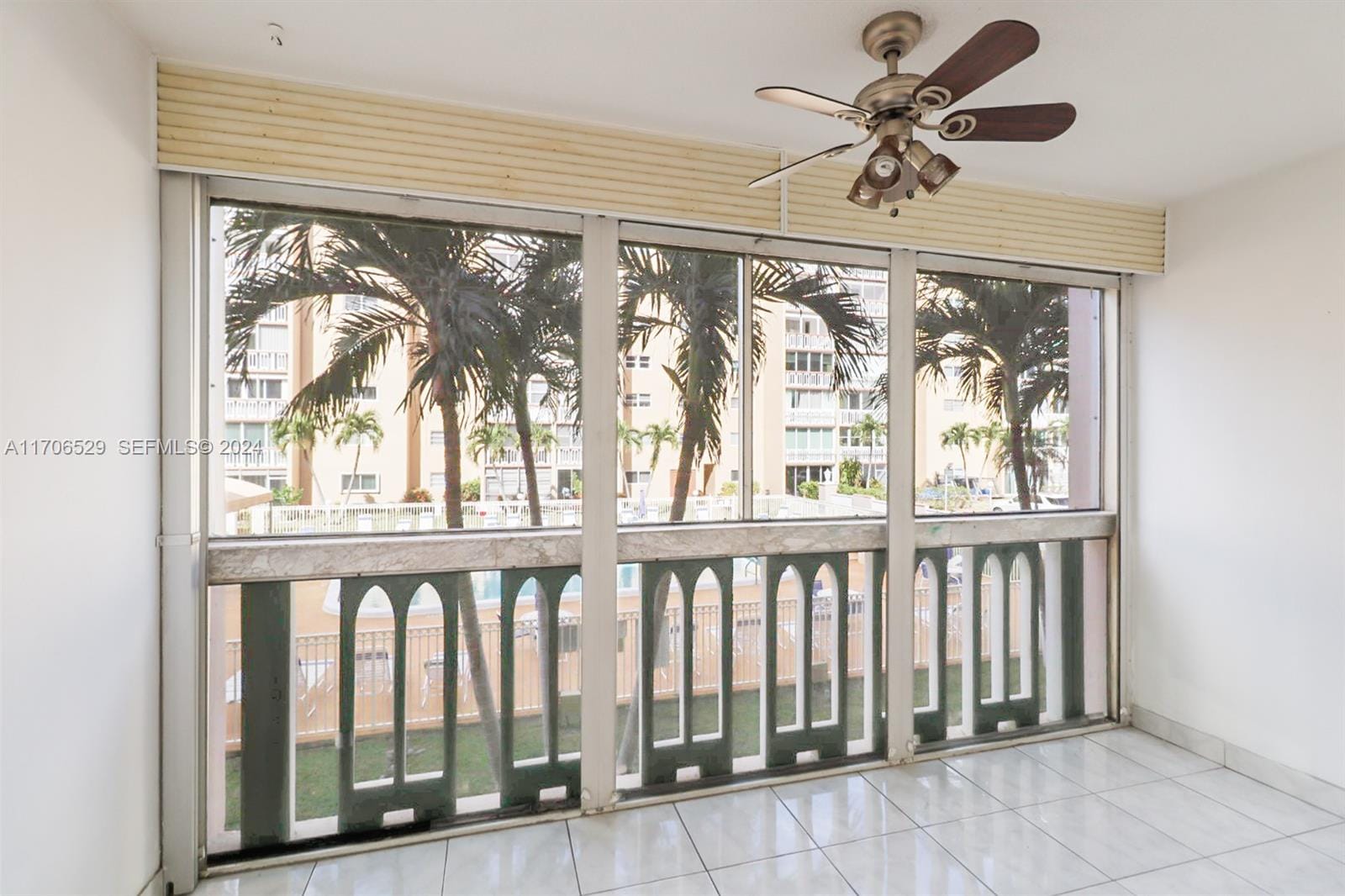 421 NE 14th Avenue 203, Hallandale Beach, FL 33009 photo 24