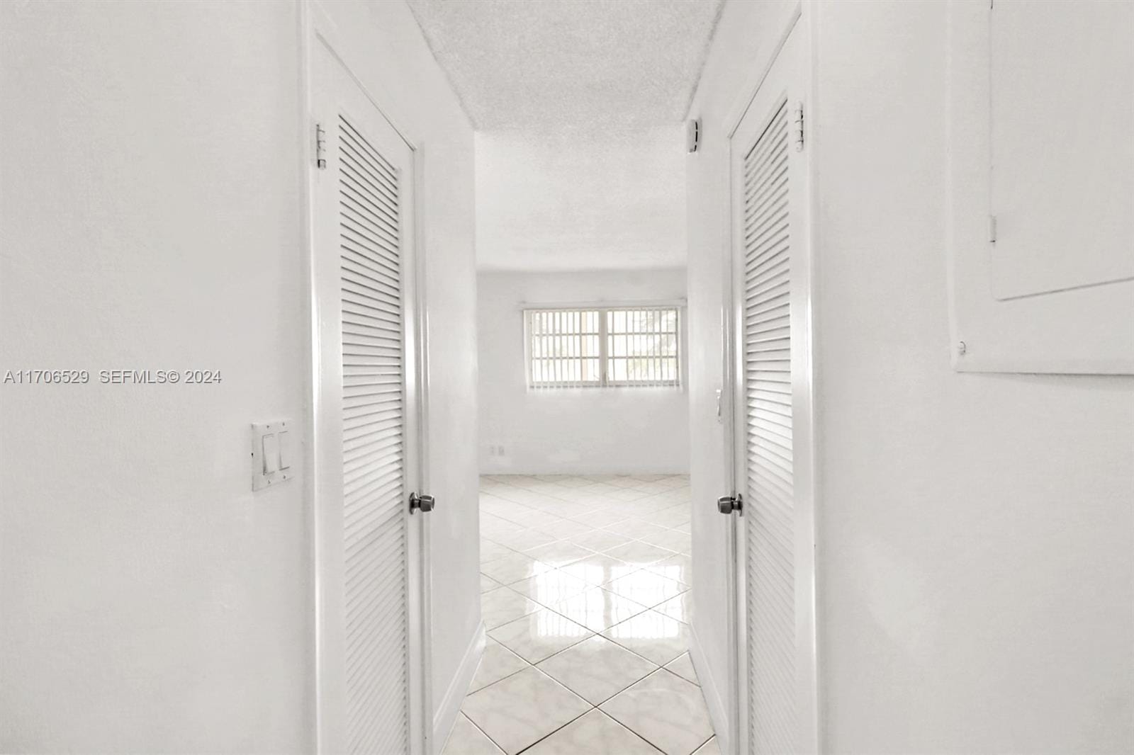 421 NE 14th Avenue 203, Hallandale Beach, FL 33009 photo 8