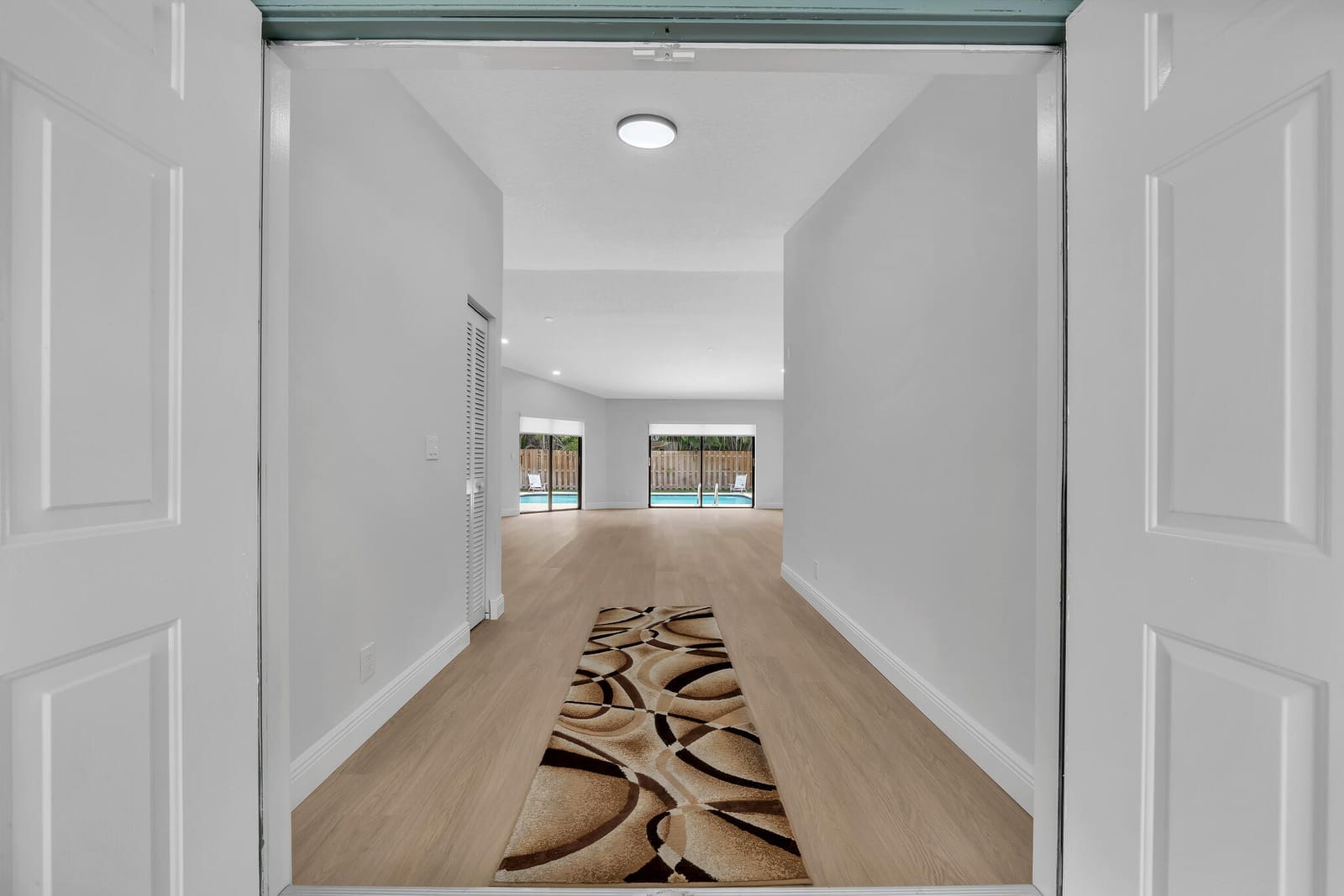9817 Majorca Place — photo 4