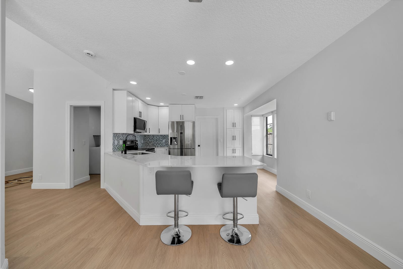 9817 Majorca Place — photo 8
