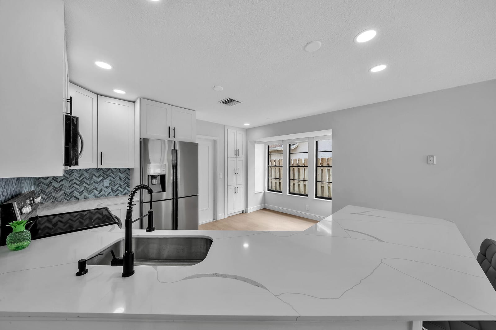 9817 Majorca Place — photo 9