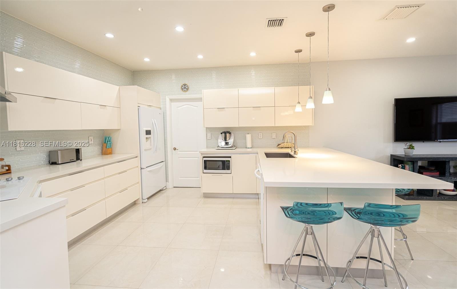 10914 NW 70th Street, Doral, FL 33178